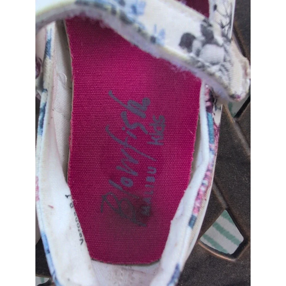 Blowfish Malibu Kids Toddler Size 9 Floral Velcroe Flats